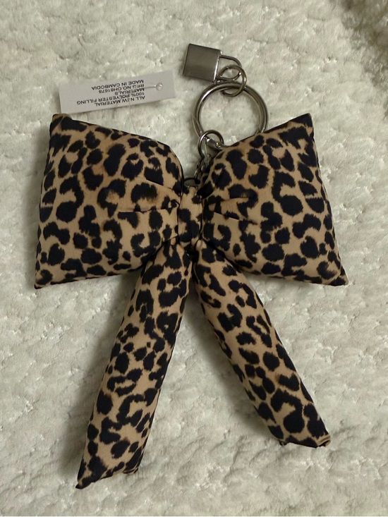 Accessories - Leopard Bow Bag Charm Keychain